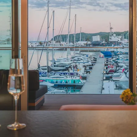 Yacht Park Mit Panoramablick Auf Den Yachthafen In Gdynia- Polen By Interhome Apartament *