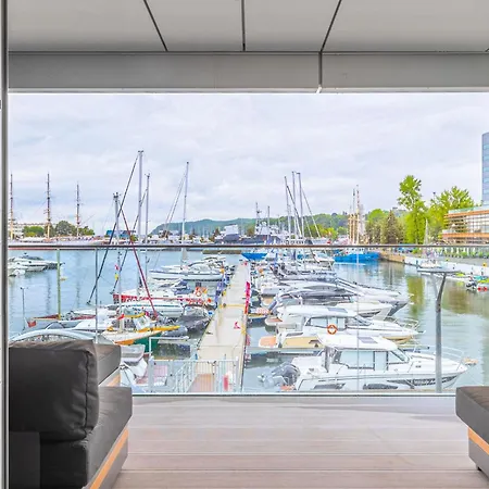 Yacht Park Mit Panoramablick Auf Den Yachthafen In Gdynia- Polen By Interhome * グディニャ